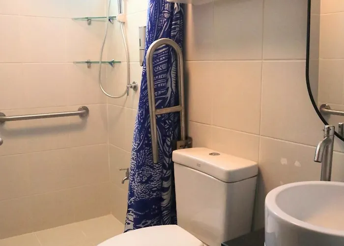 2br - Makati Cbd, Sunset Views, 20mins To Naia